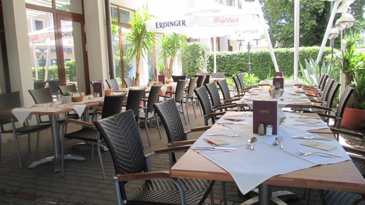 Hotel Kastanienhof Erding Exterior foto